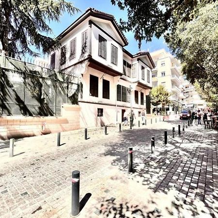 Апартаменти Retro Boutique Apt W Balcony In Historical Area Салоніки Екстер'єр фото